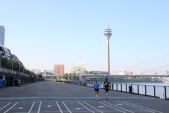 Jogger am Rhein